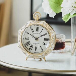 Cute Metal Table Clock, Shelf Desk Battery Operated Classic Home Decor Fireplace